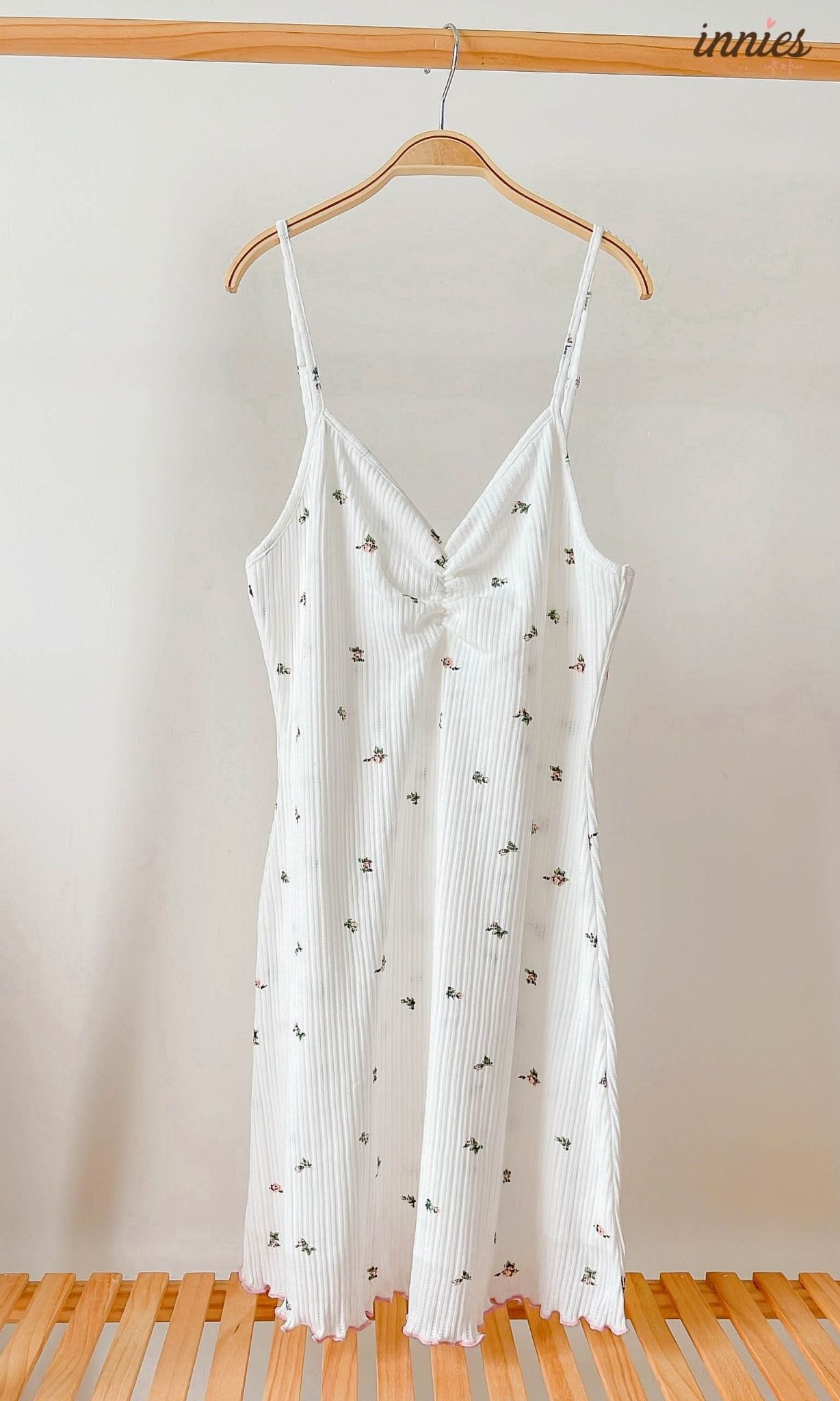 Đầm nữ 2 dây nhún ngực chất vải thun gân cotton co giãn và đàn hồi tốt - Innies - IN-23DAMNU005 - 8935334000773