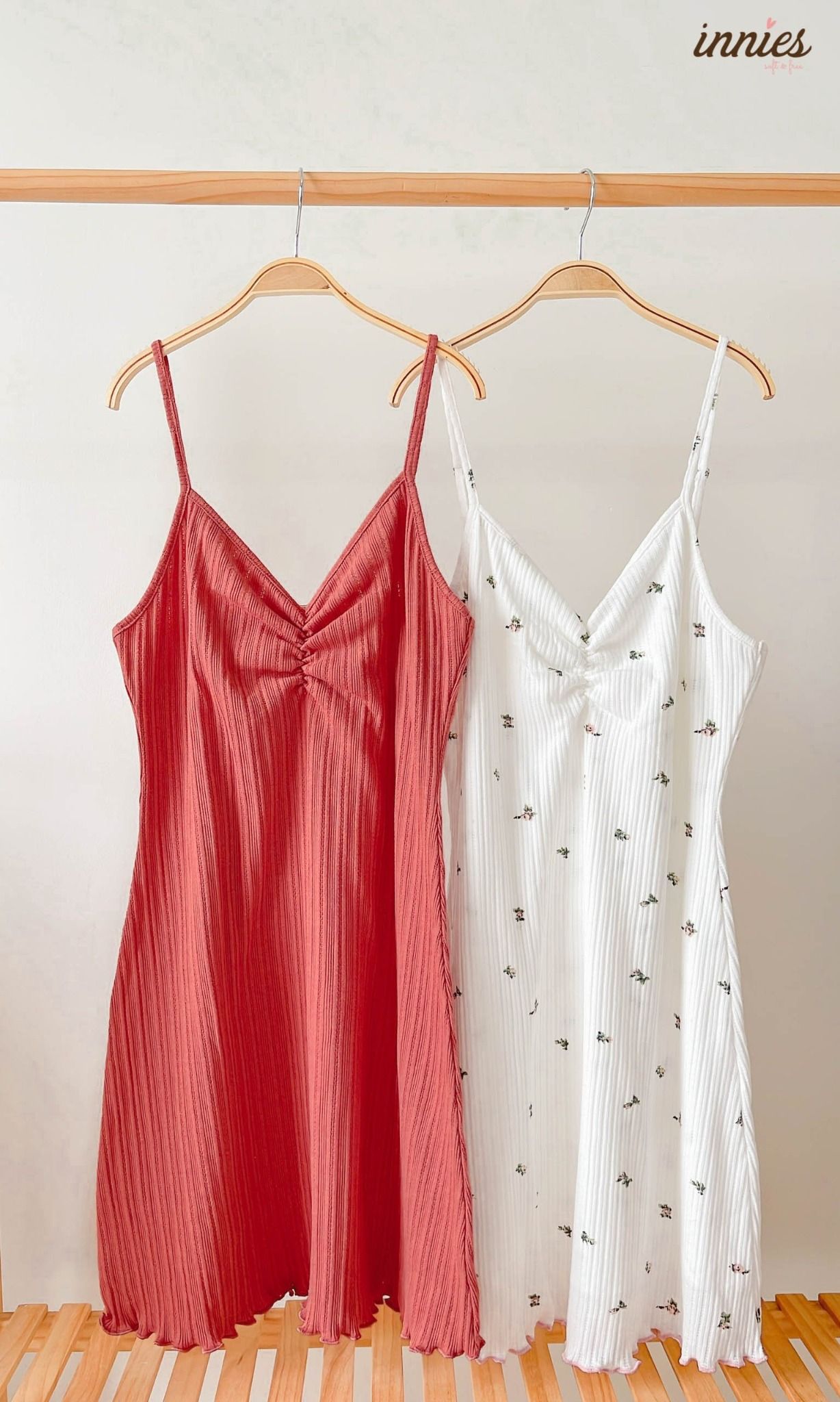 Đầm nữ 2 dây nhún ngực chất vải thun gân cotton co giãn và đàn hồi tốt - Innies - IN-23DAMNU005 - 8935334000773