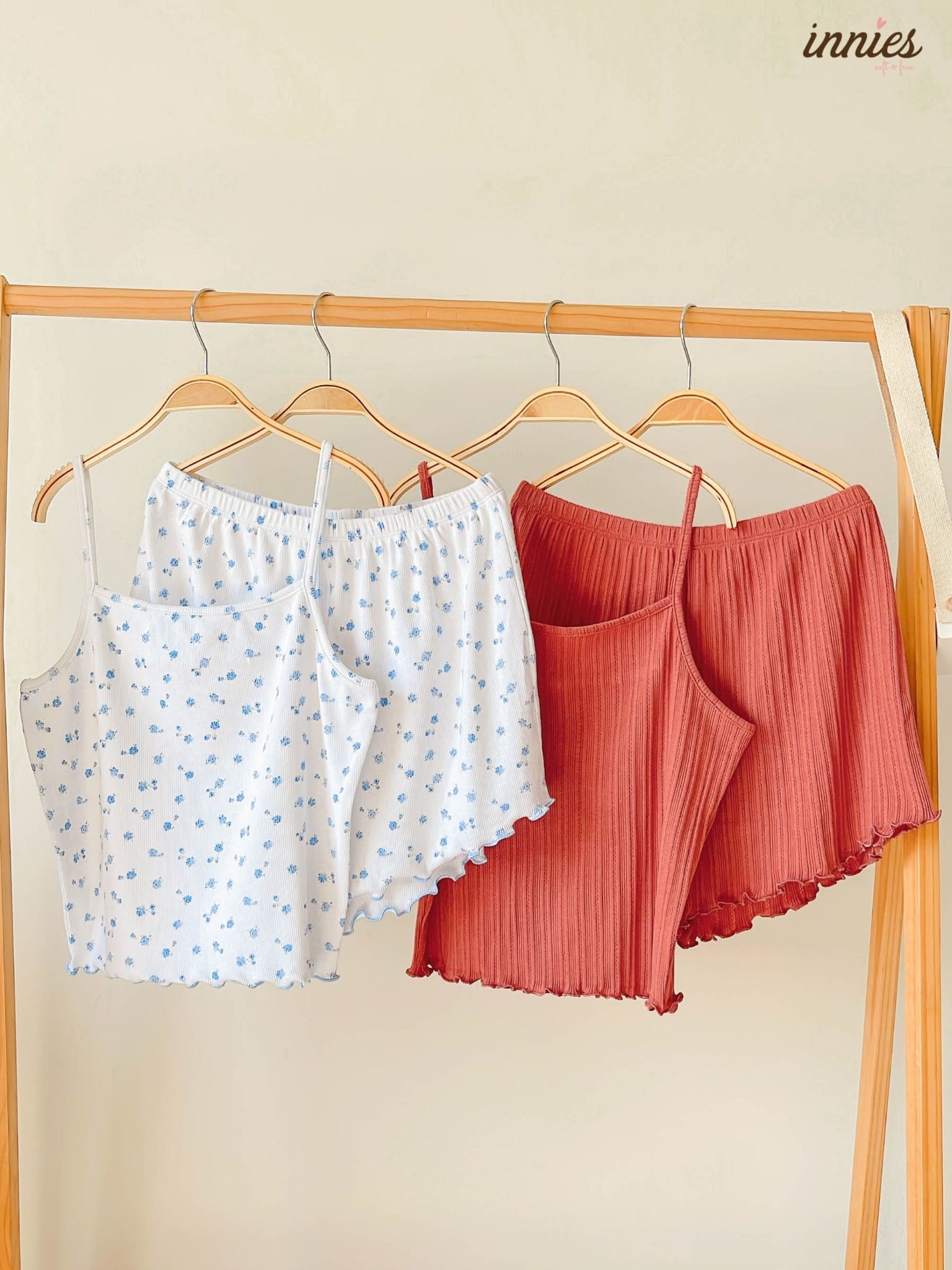 Bộ 2 dây cho nữ mặc nhà cao cấp in hoa nhí dễ thương, chất vải thun rib cotton co giãn và đàn hồi tốt Innies - IN-23BONU004