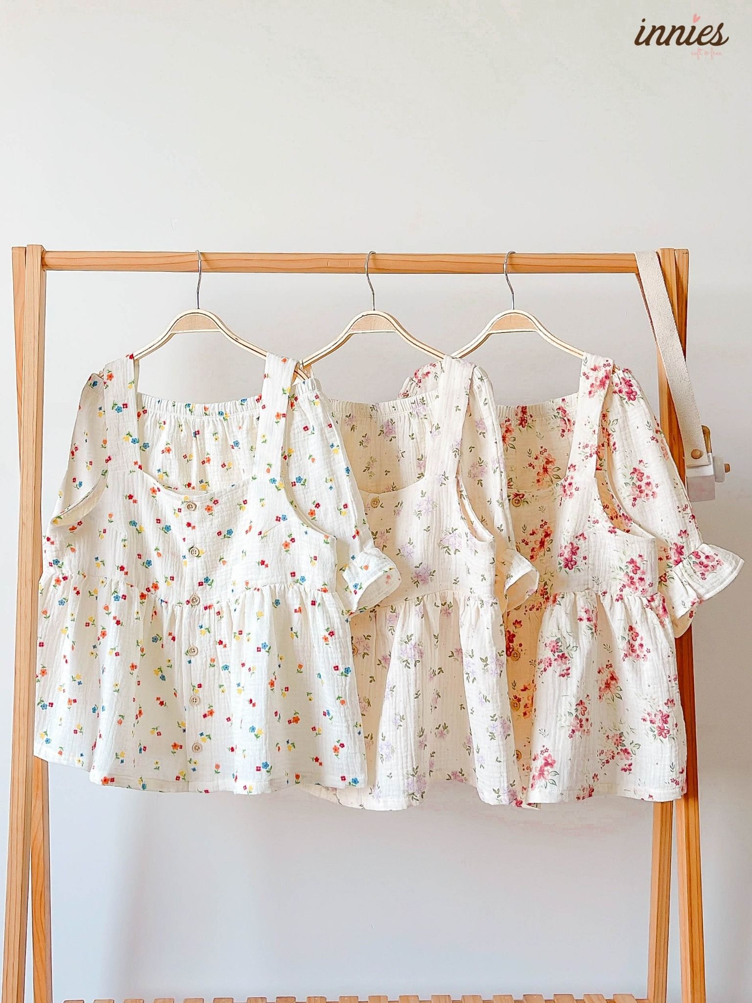 Bộ cotton muslin sát nách nút cài giữa - quần shorts bèo mặc nhà nữ Innies - IN-23BONU001 - 8935334000926