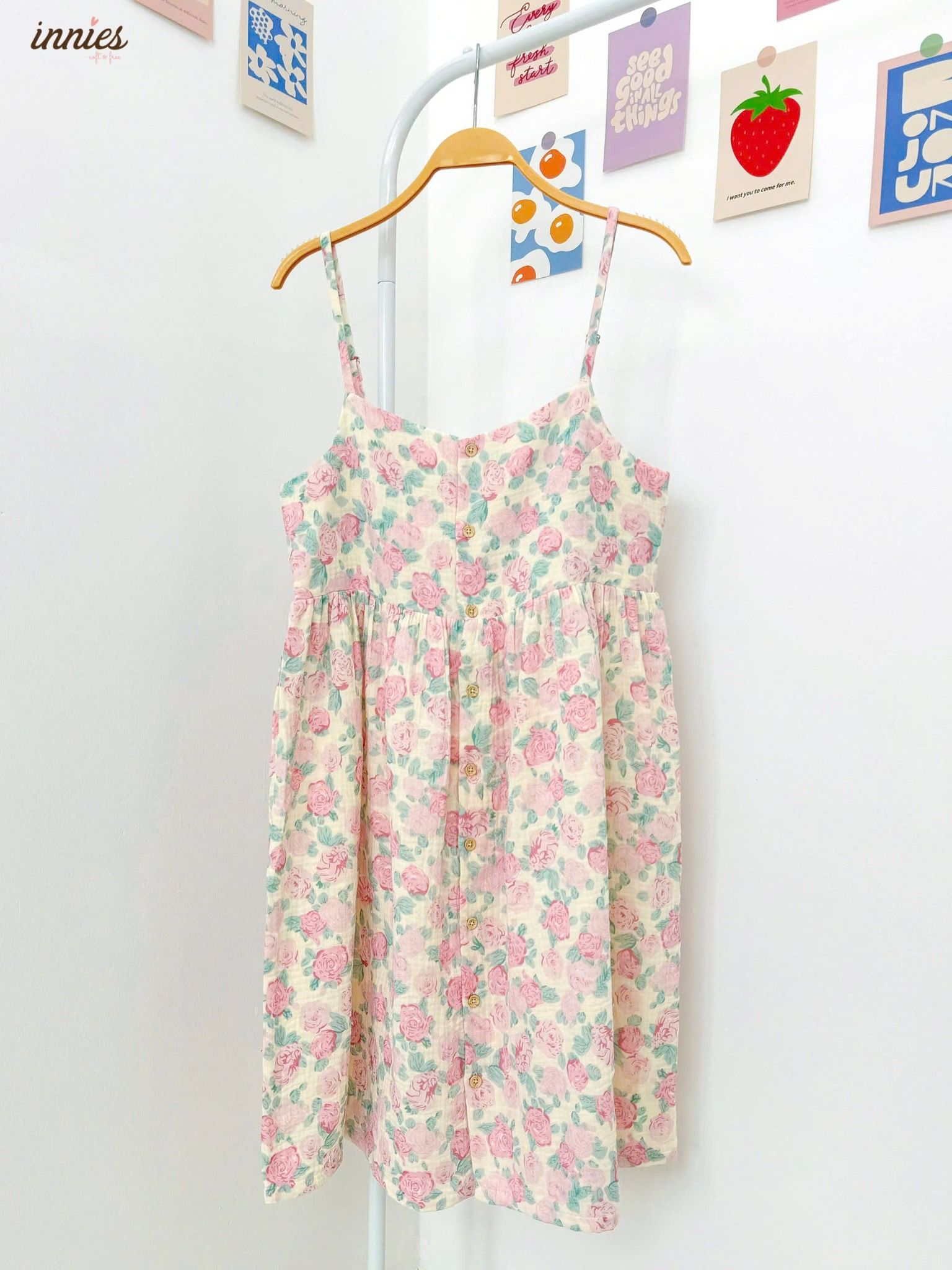 Đầm 2 dây cotton muslin, nút cài giữa, dáng xoè đáng yêu mặc nhà cho nữ Innies - IN-23DAMNU002 - 8935334000919