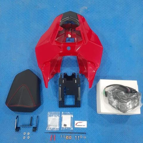  Kit đuôi cbr 650rr kiểu cbr 1000 