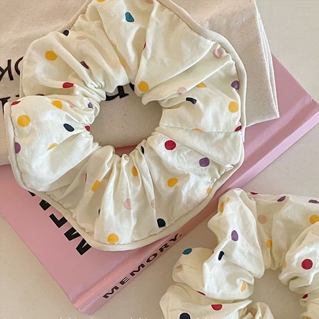 Scrunchies Chấm Bi