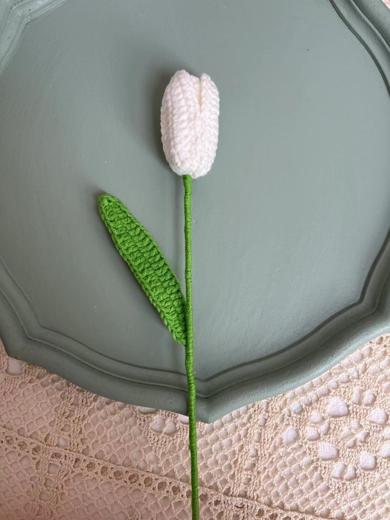 Cành Hoa Tulip Đan Len