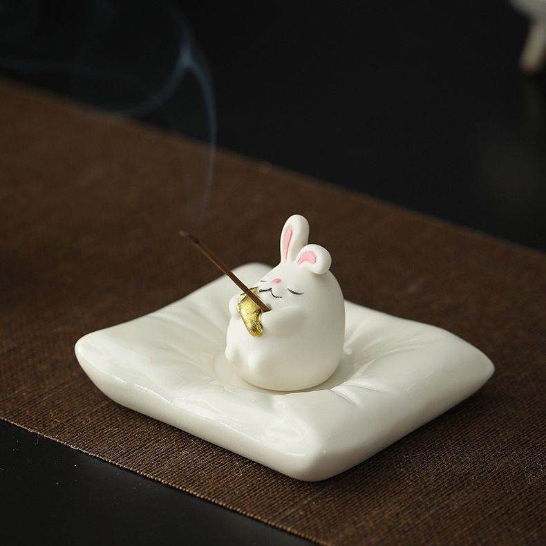 Đốt Trầm Thỏ Trắng