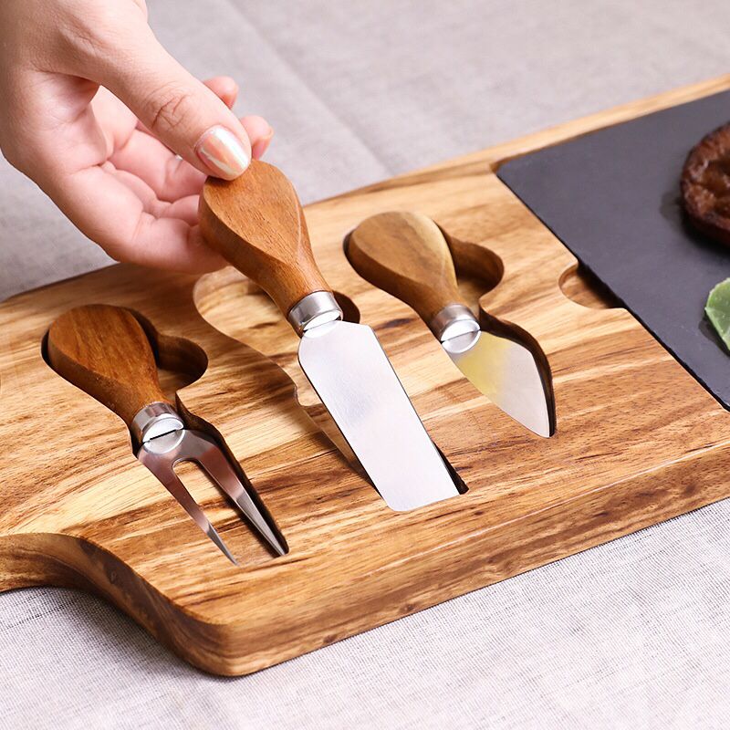 Set Cheese Cutting