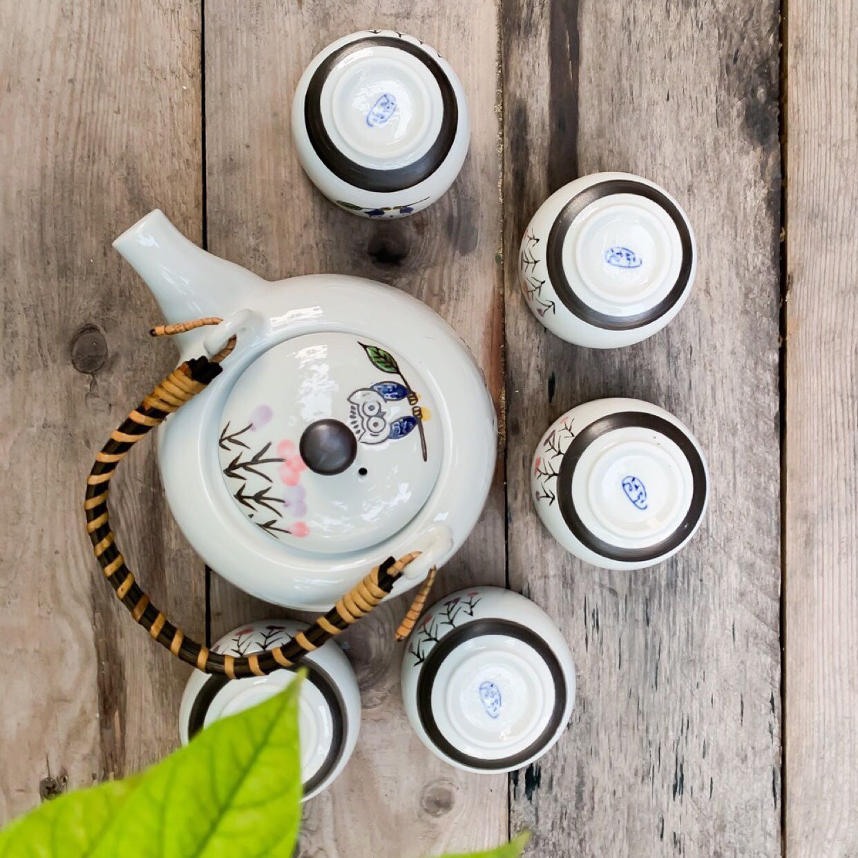 Bộ ấm chén Nhà Cú
