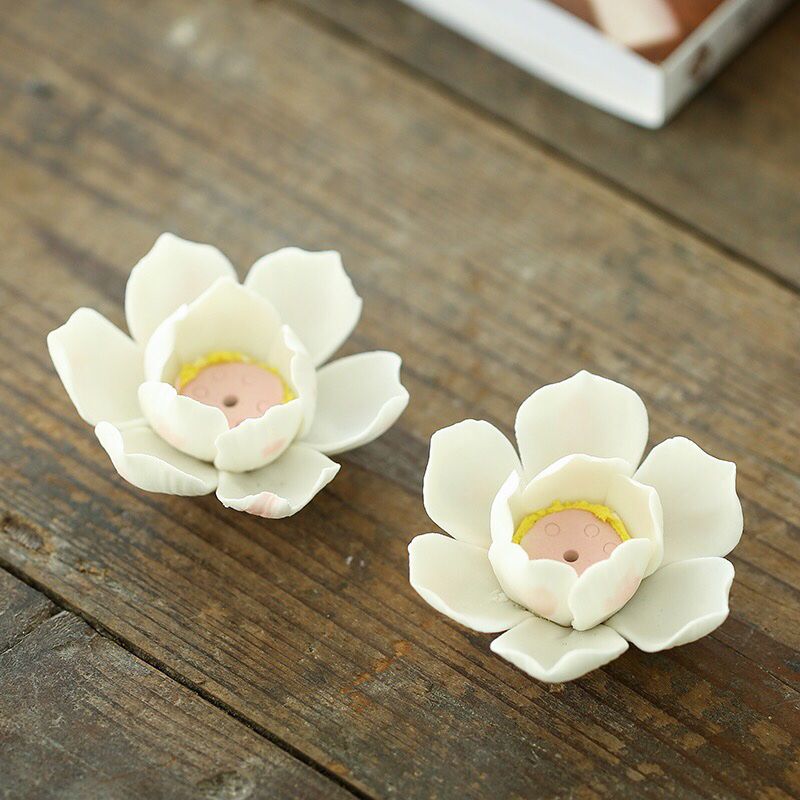 Bông Sen Đốt Trầm