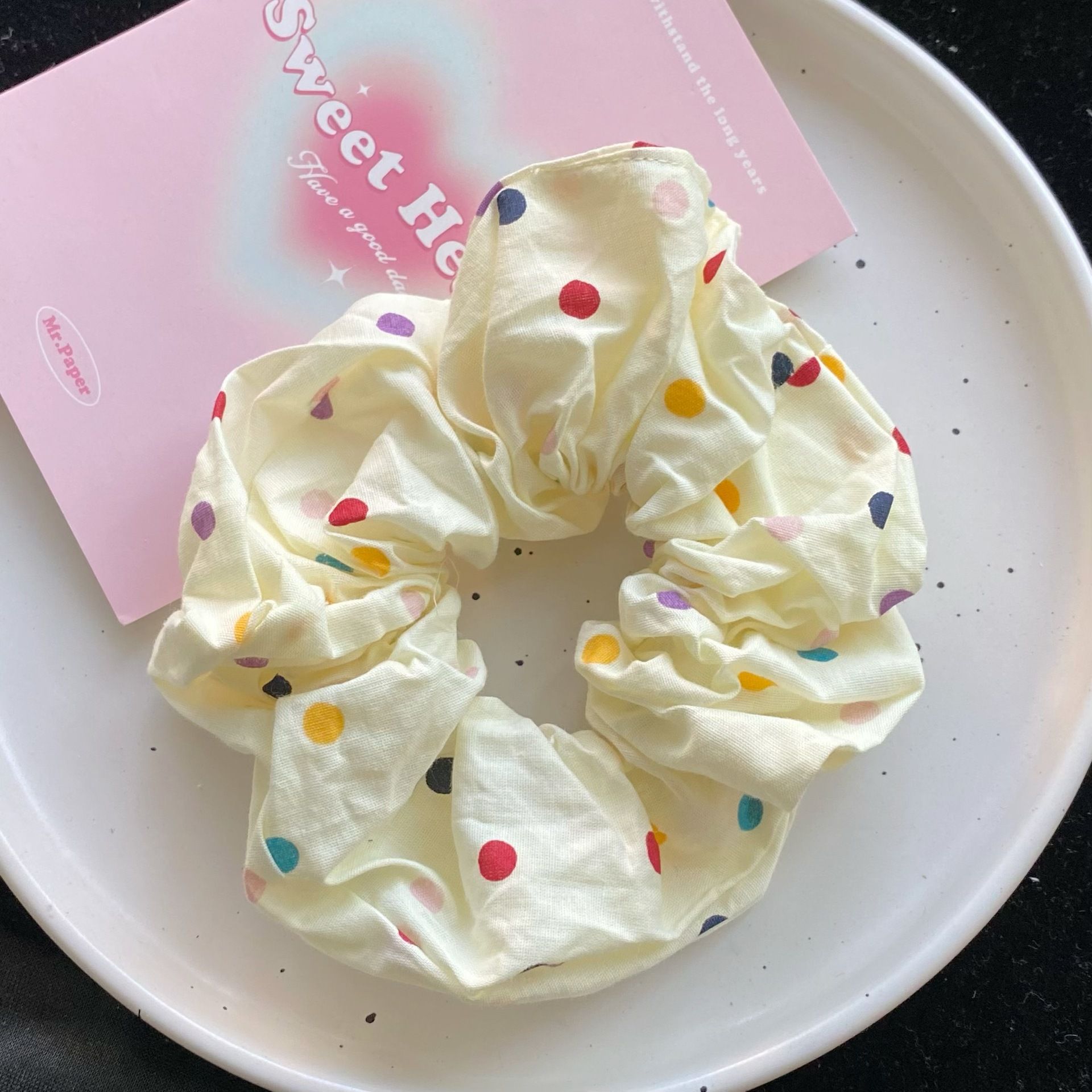 Scrunchies Chấm Bi