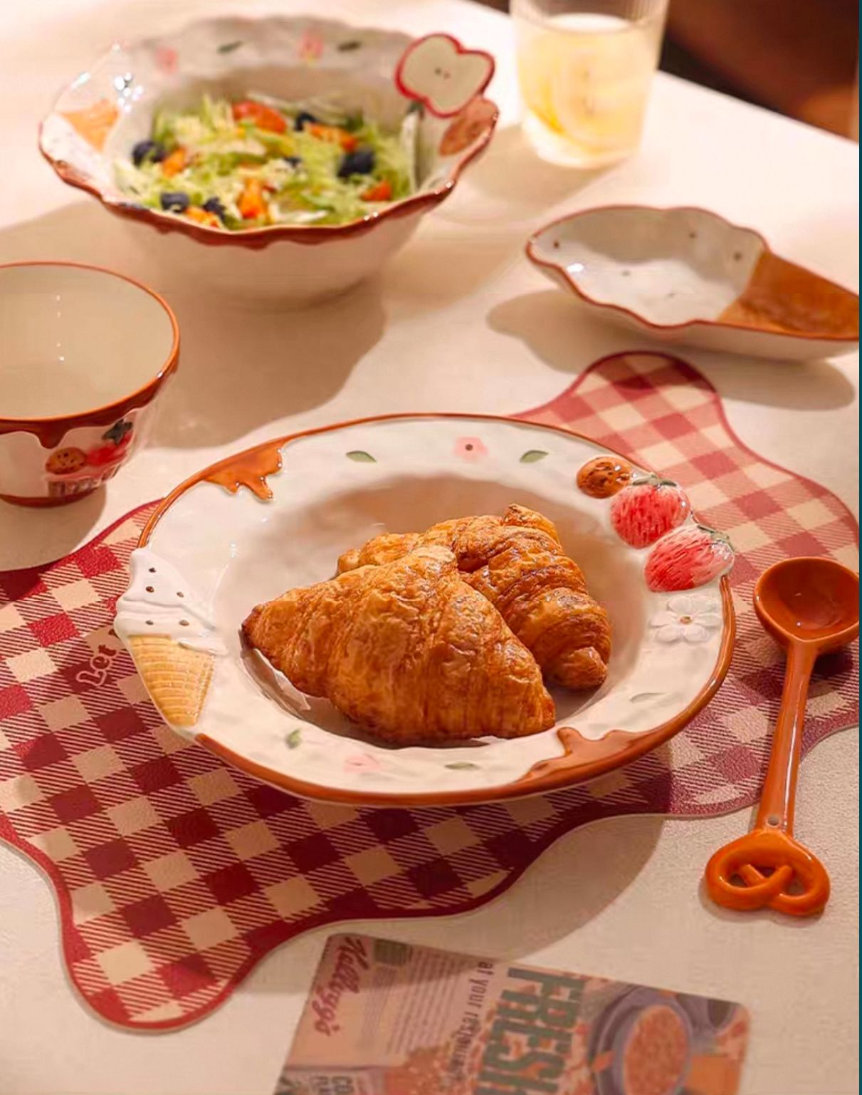 Đĩa Sứ Kem Dâu