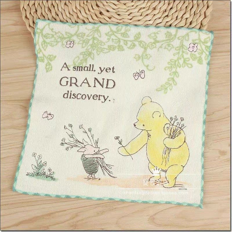 Khăn Nhung Winnie the Pooh