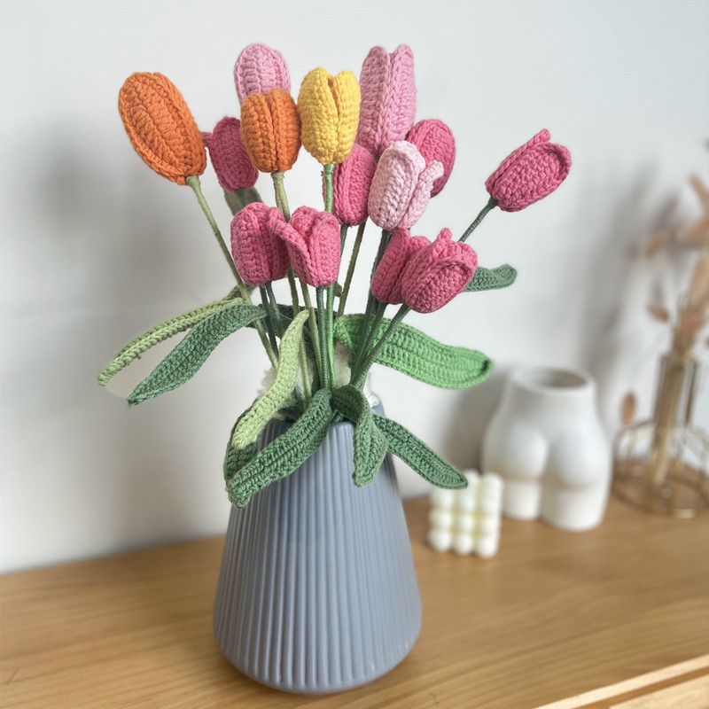 Cành Hoa Tulip Đan Len
