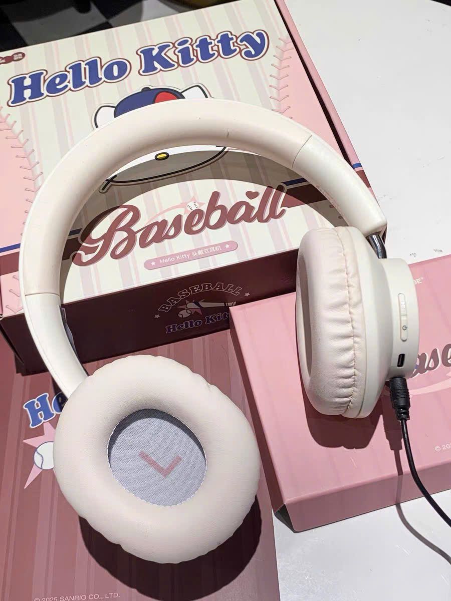 Tai Nghe Bluetooth Hello Kitty