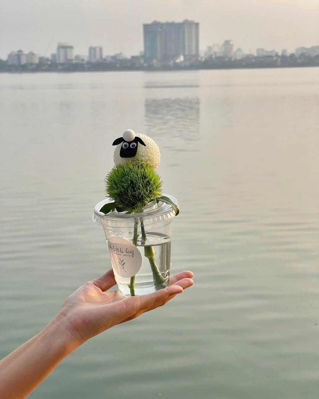 Cốc Hoa Cừu Nhỏ Vui Vẻ