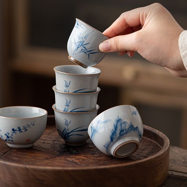 Chén Tách Hoa Xanh Vẽ Tay