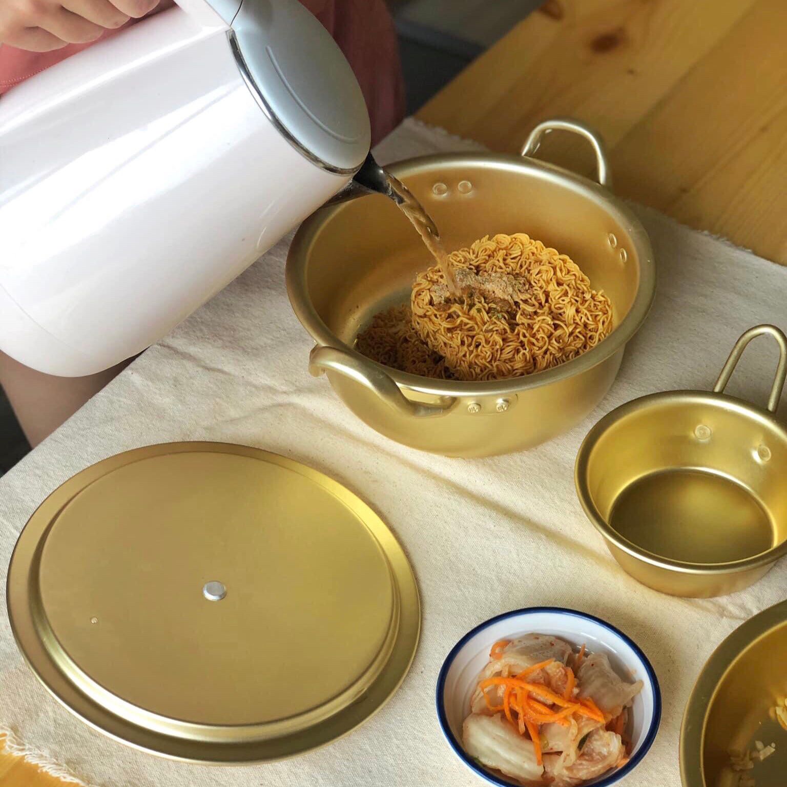 Nồi nấu mì Korea