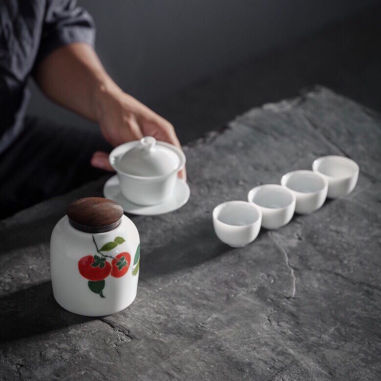 Hũ Trà Họa Tiết Vẽ Tay