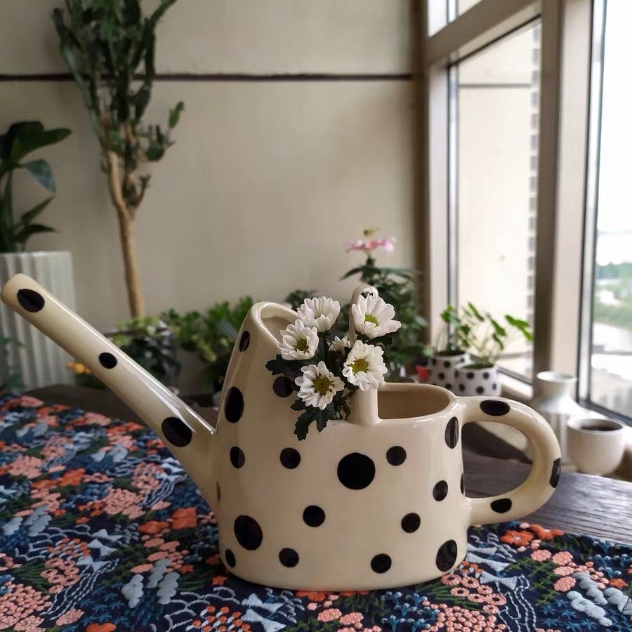 Bình Tưới Cây Gốm Sứ
