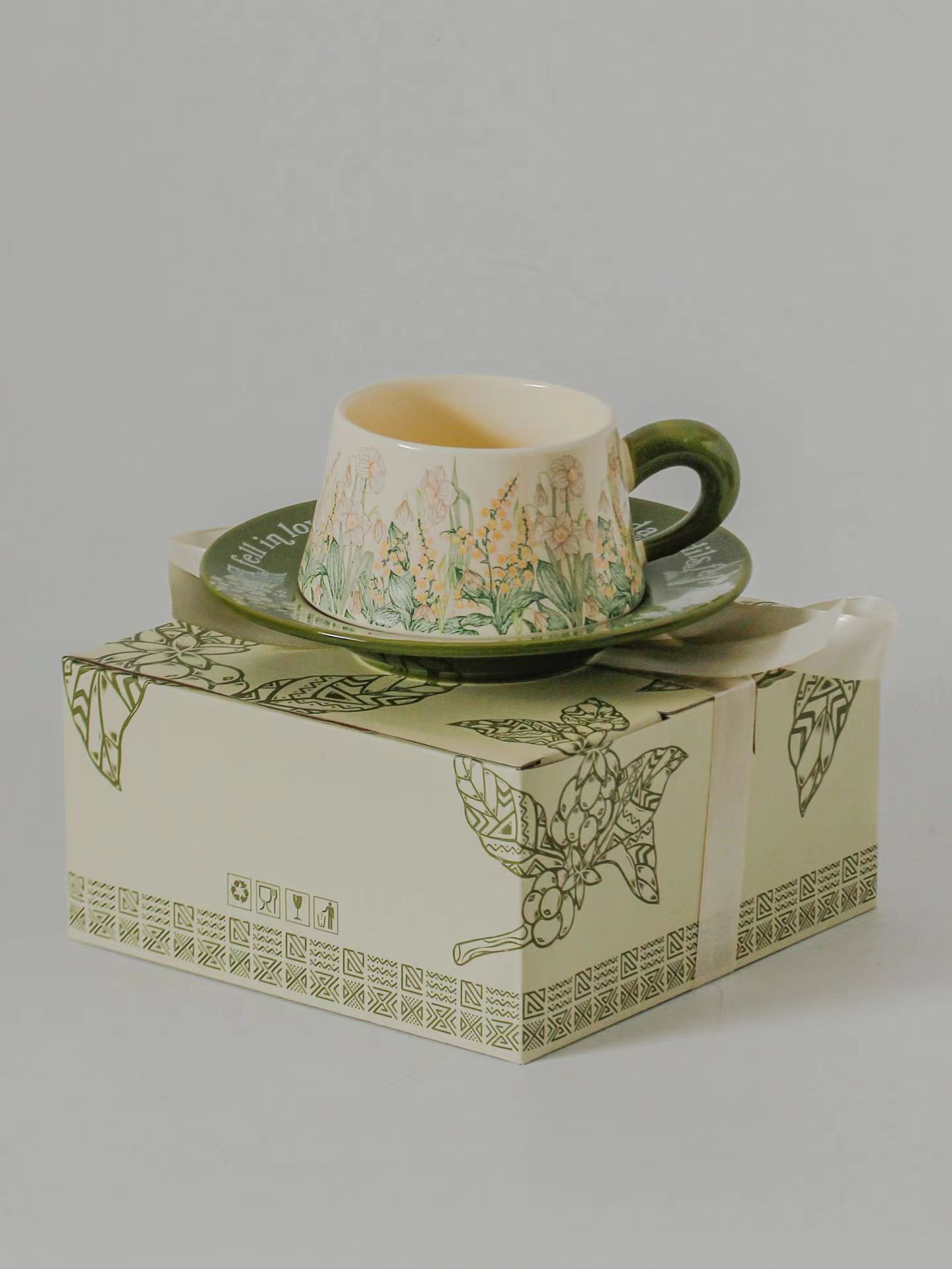 Set Tách Hoa Linh Lan Xanh Lá