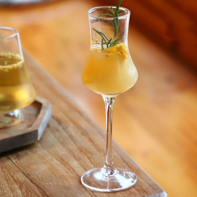 Ly Thủy Tinh Diệp Hà Sơn