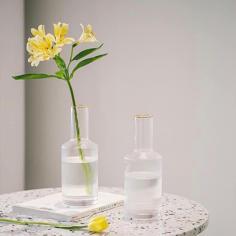 Bình cắm hoa thủy tinh Bottle