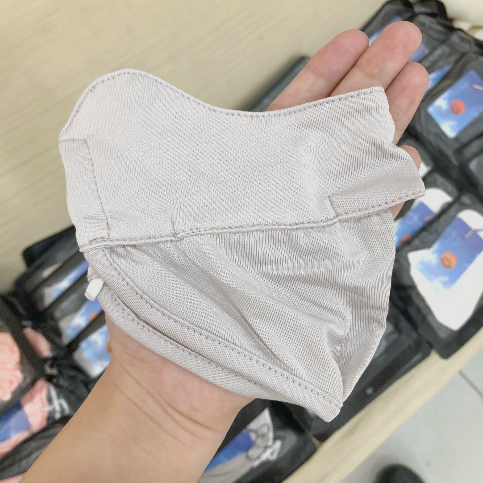 Khẩu Trang Chống UV