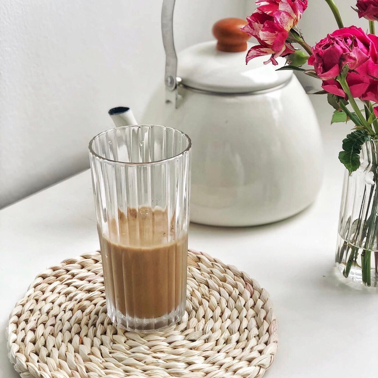Cốc thủy tinh giọt nước