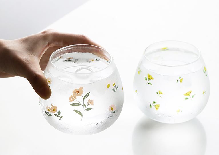 Cốc Thuỷ Tinh Lật Đật