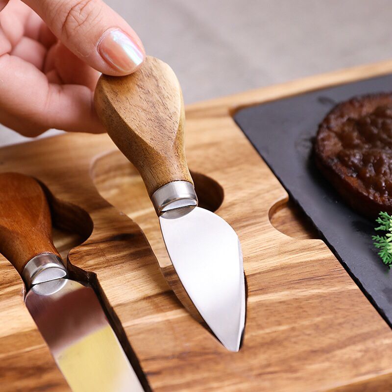 Set Cheese Cutting