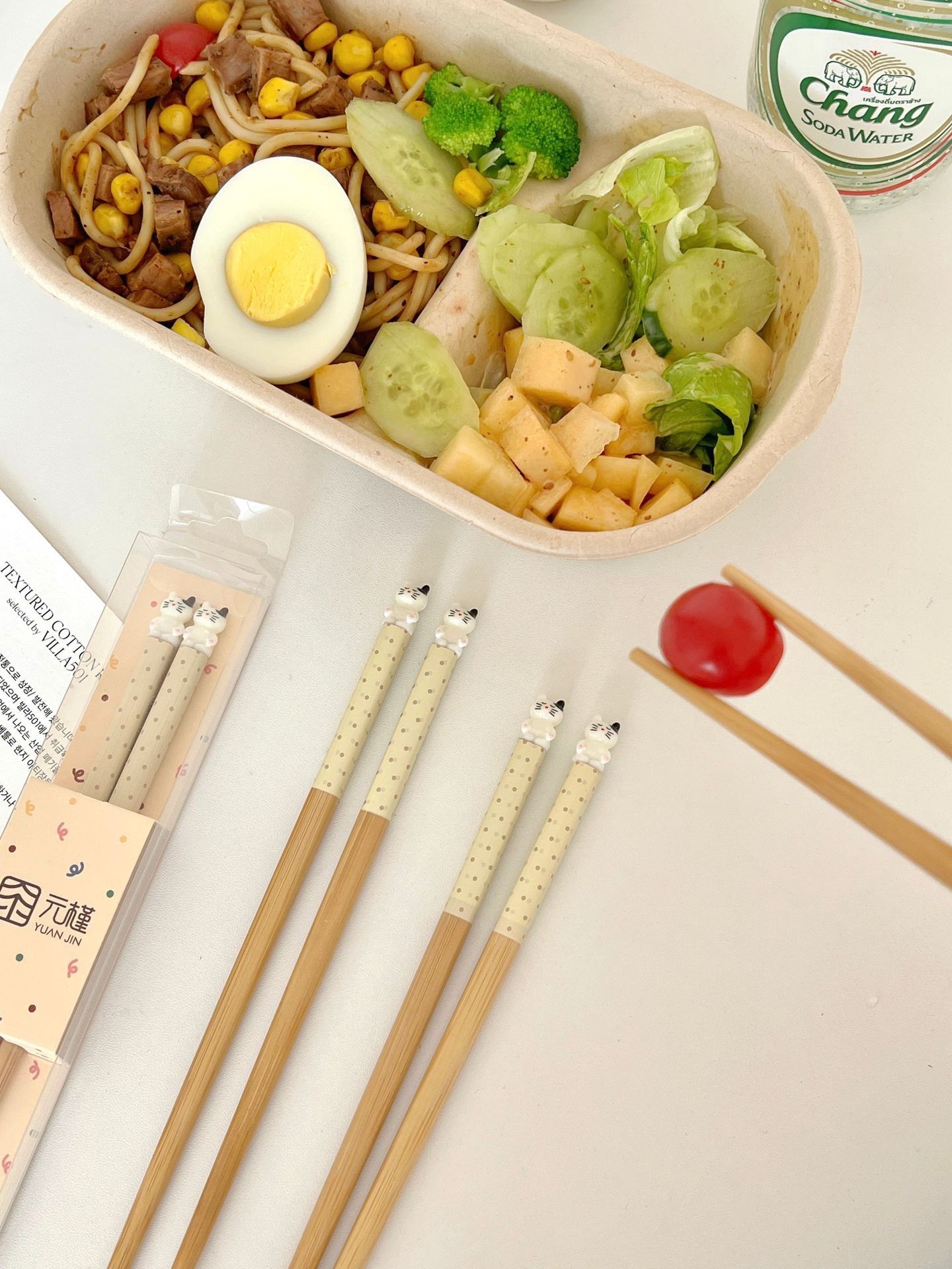 Đũa Mèo Chấm Bi
