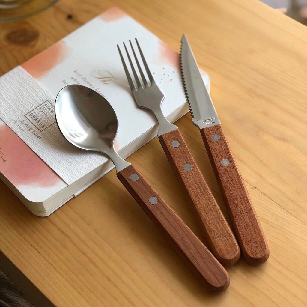 Set Thìa Dao Nĩa cán gỗ