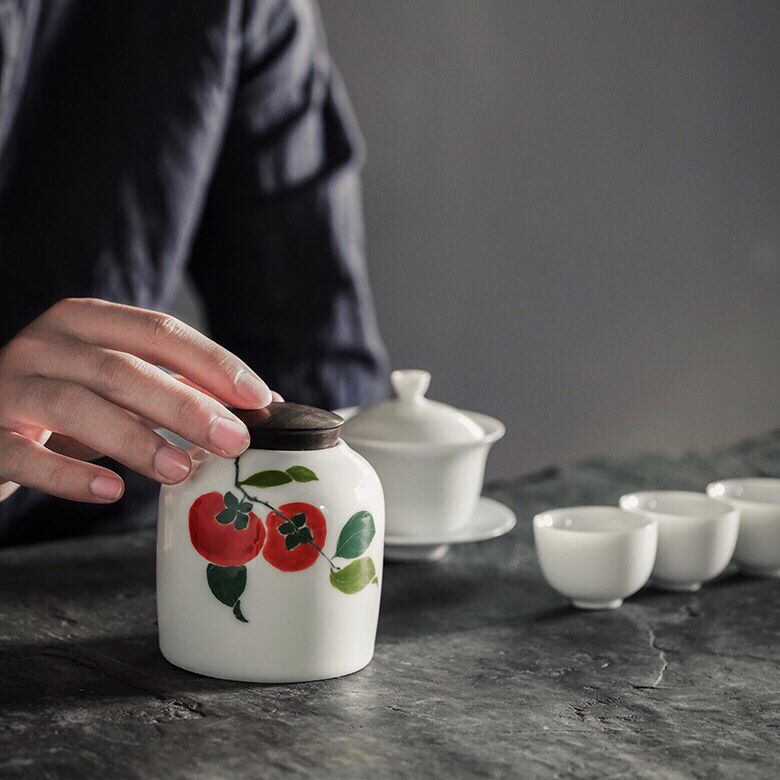 Hũ Trà Họa Tiết Vẽ Tay