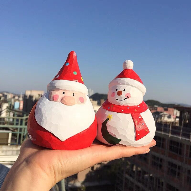 Santa, Người Tuyết Khắc Gỗ