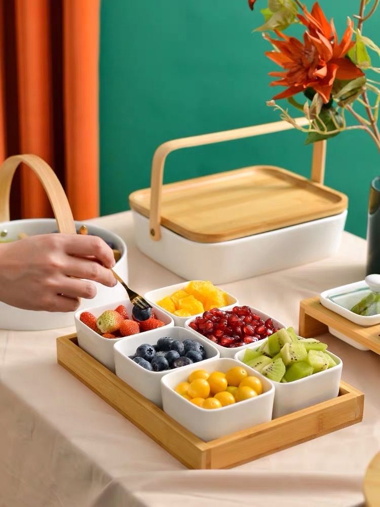 Khay Mứt Vuông Quai Tre