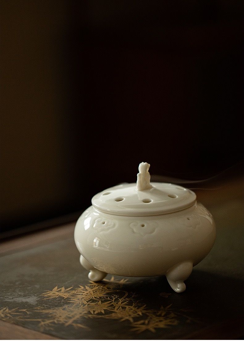 Lư Đốt Trầm Trắng Sứ