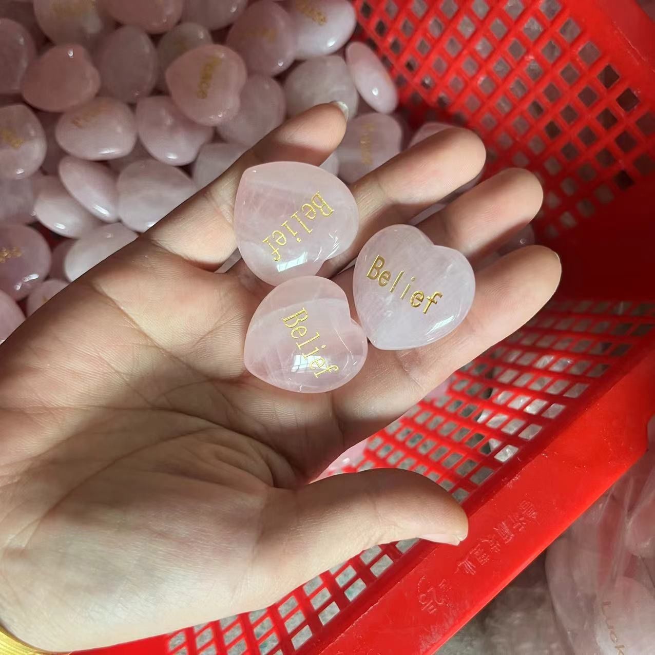 Đá Trái Tim Pha Lê Hồng Tự Nhiên