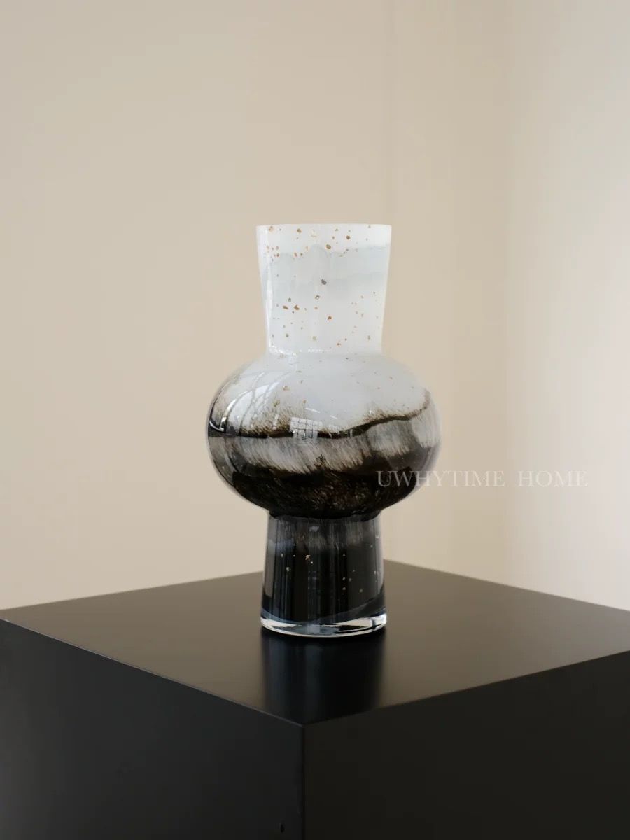 Bình Hoa Phong Cách Thời Trung Cổ Gradient