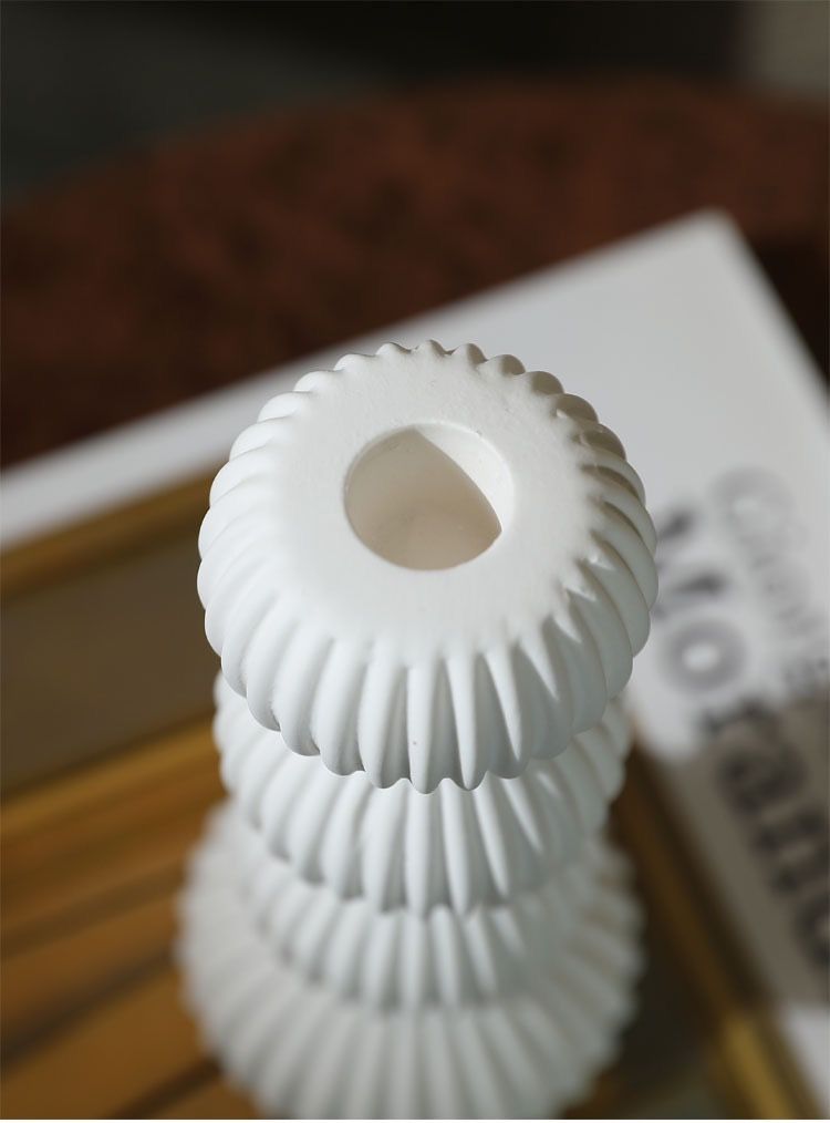 Chân Nến Gốm