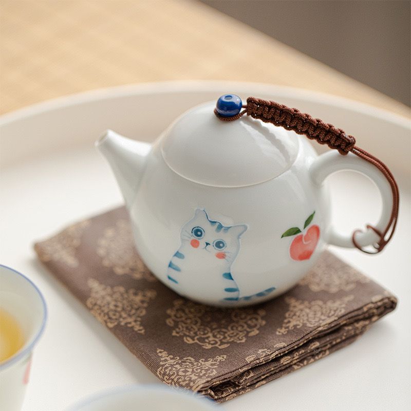 Ấm Trà Đất Sét Ngọc Bích Mèo Đào