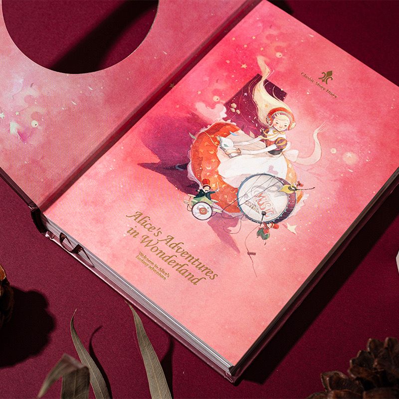 Sổ Tay Alice's Adventures in Wonderland