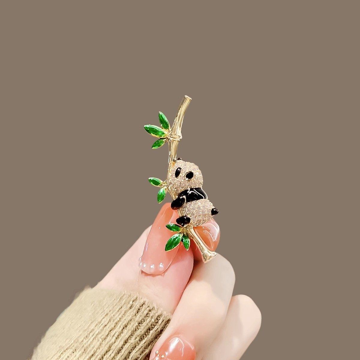 Cài Áo Gấu Trúc