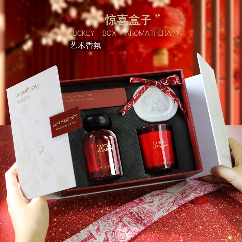 Gift Set Nến Thơm, Tinh Dầu Lucky & Happy
