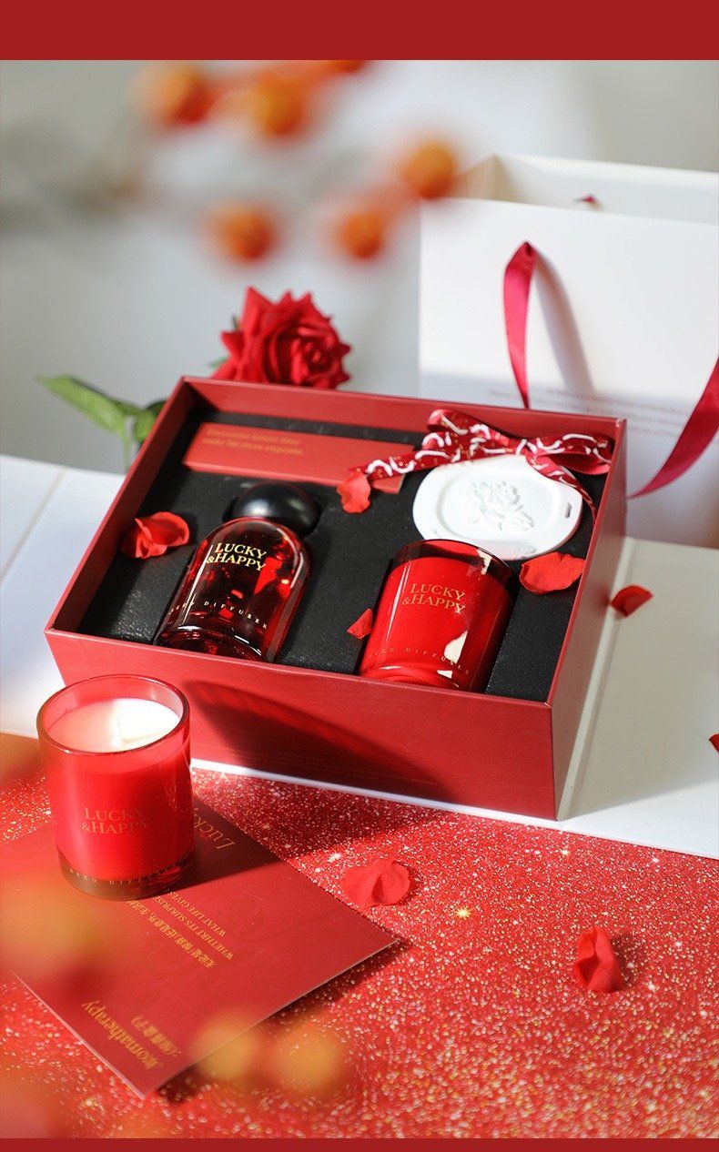 Gift Set Nến Thơm, Tinh Dầu Lucky & Happy