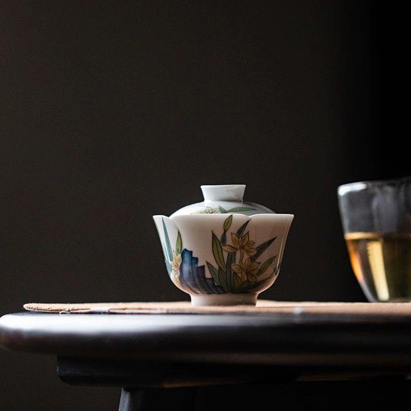 Chén Trà Hoa Thuỷ Tiên Vẽ Tay
