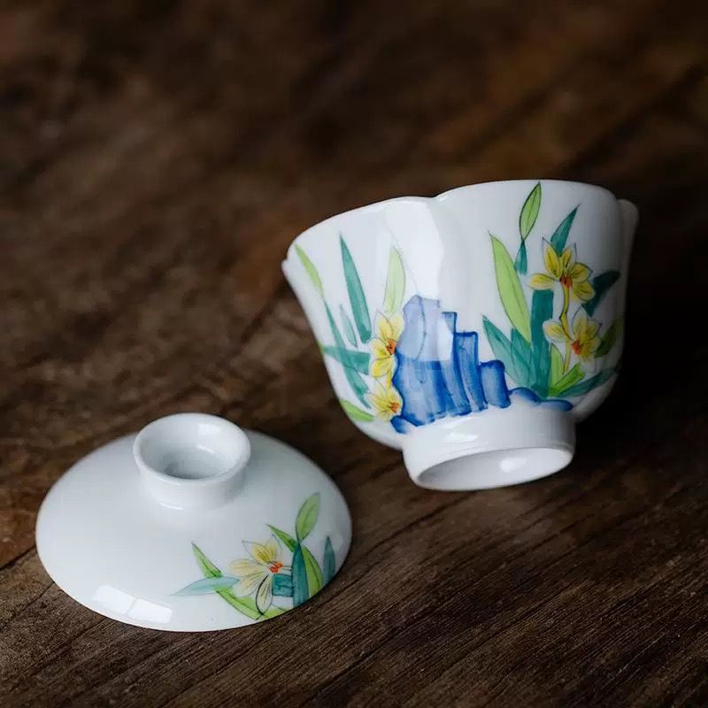 Chén Trà Hoa Thuỷ Tiên Vẽ Tay