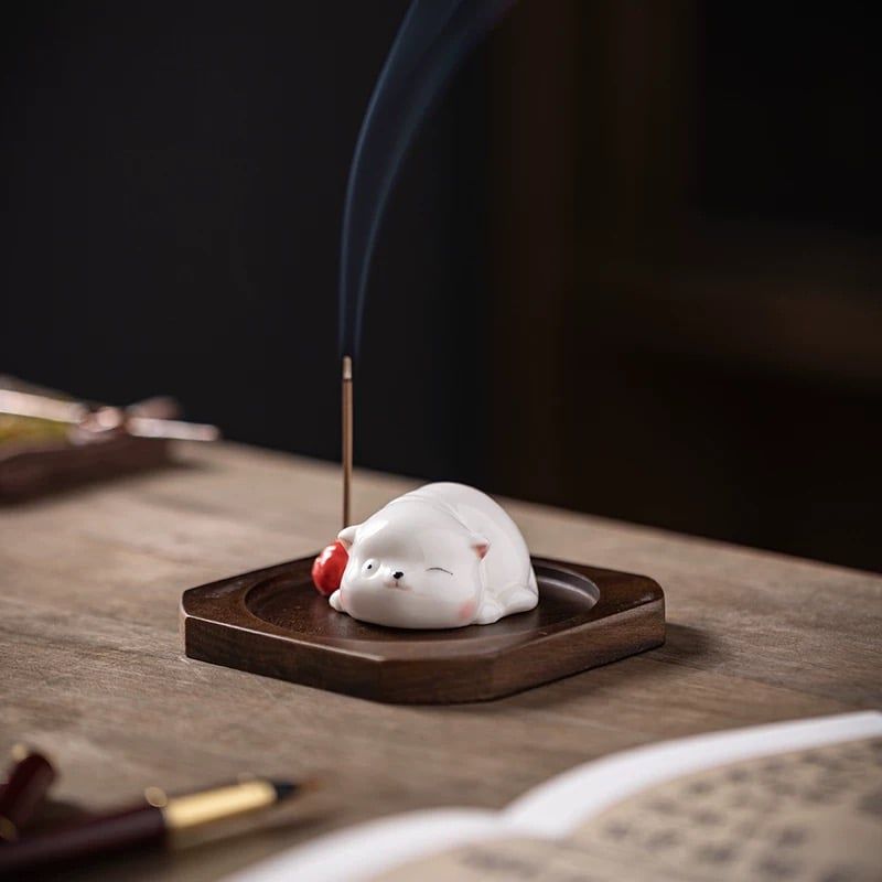 Đốt Trầm Mèo Con