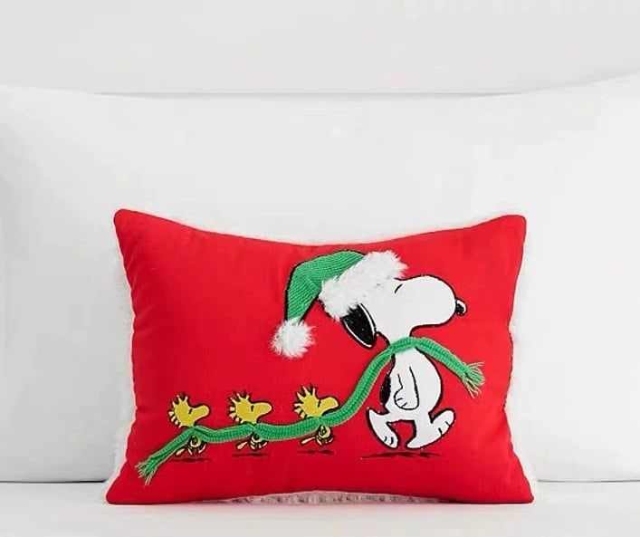 Gối Snoopy Xanh Đỏ Xmas