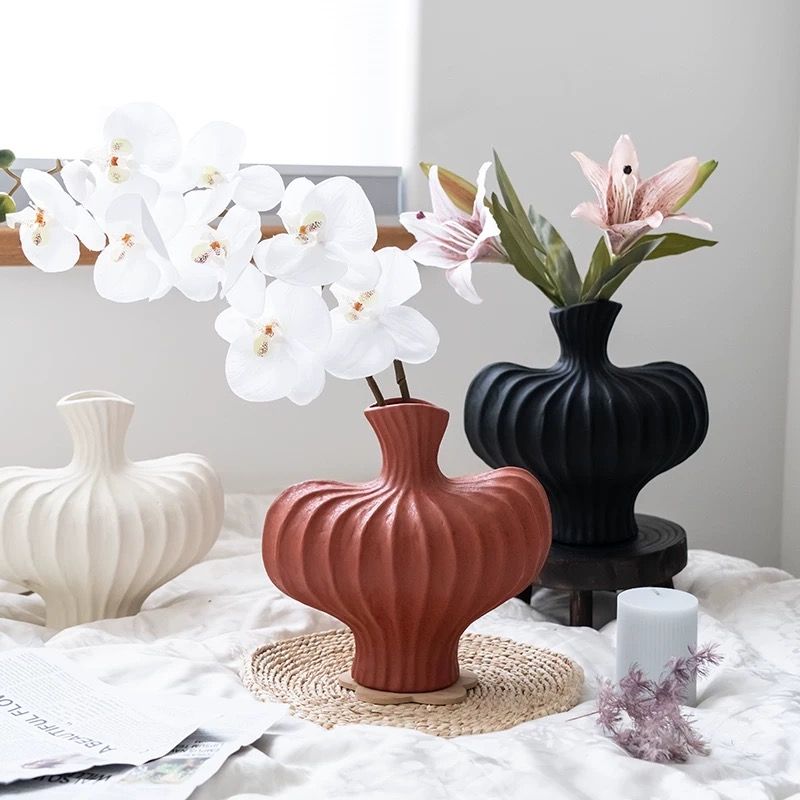 Bình Hoa Gốm Sứ Phong Cách Wabi-Sabi
