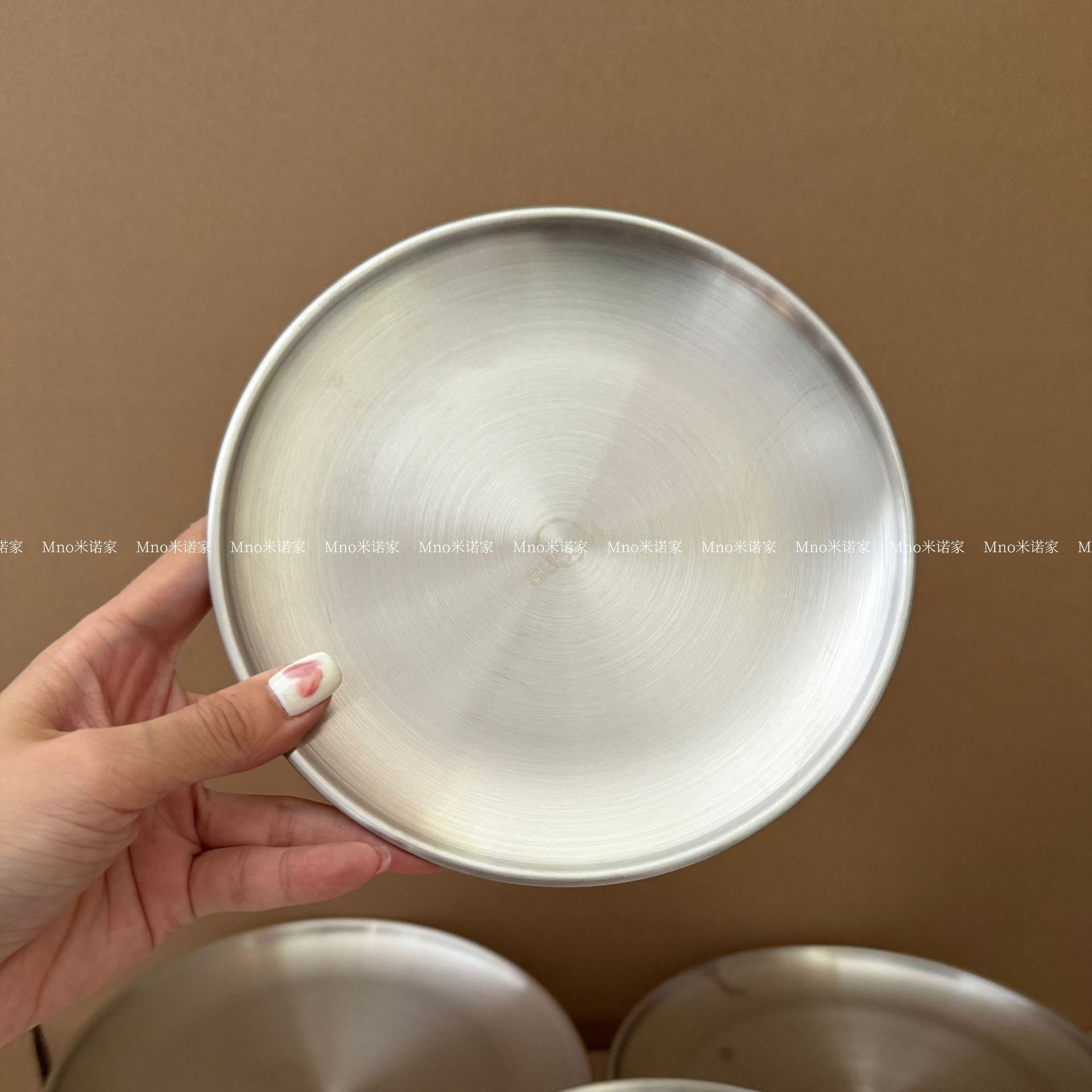 Đĩa Inox Chân Gỗ Ghibli