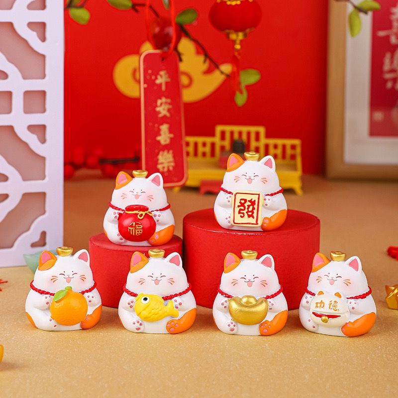 Tượng Mèo May Mắn